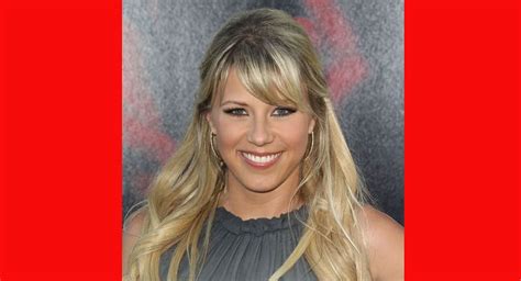 jodie sweetin boobs|Jodie Sweetin Admits Breast Job